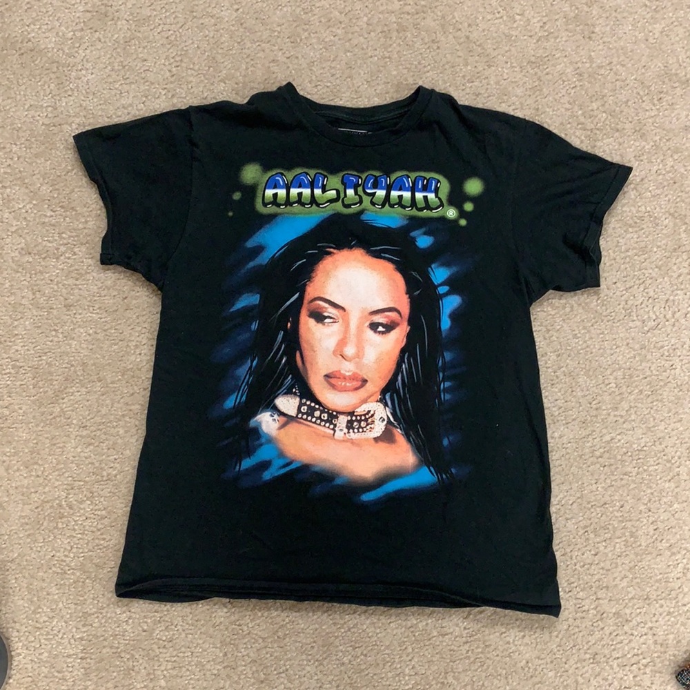 graphic t shirt